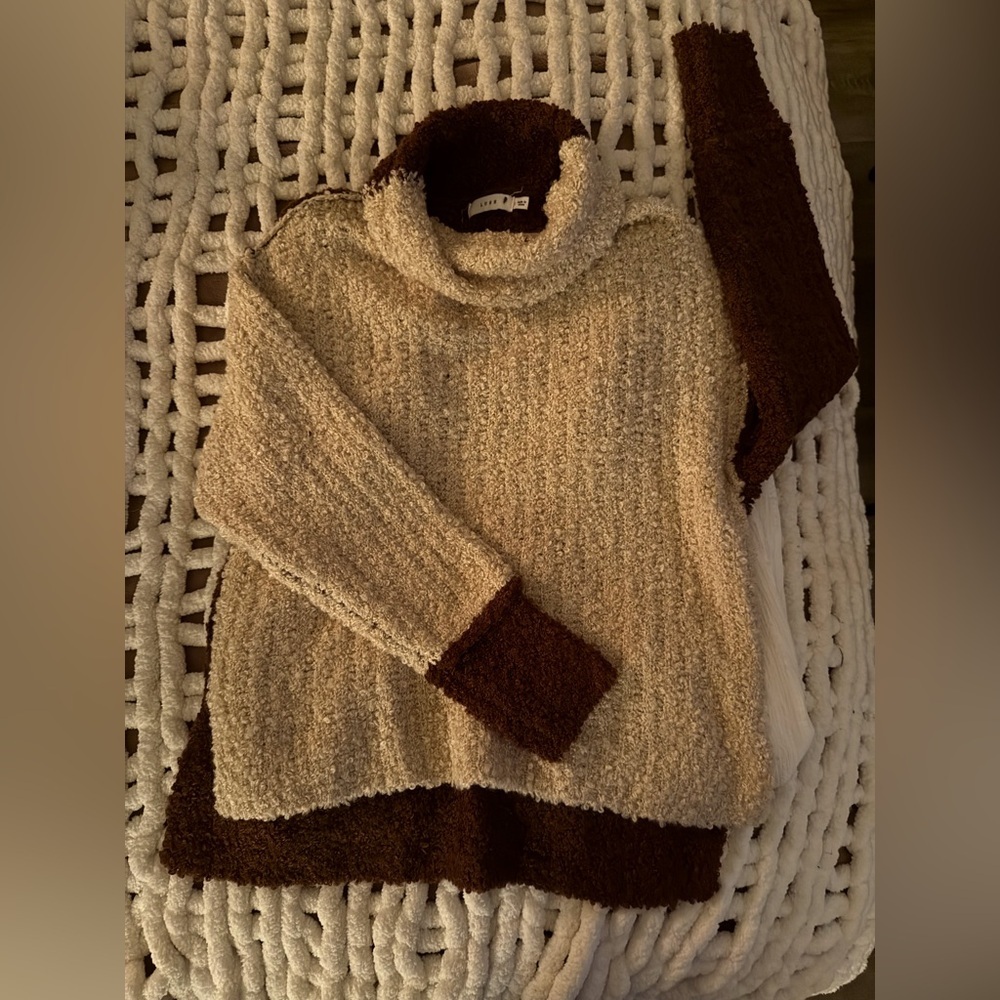 NEW Lush wool blend colorblock fuzzy cowl turtleneck S